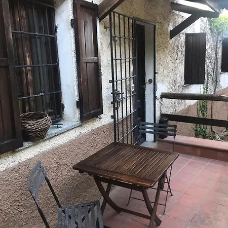 Apartament Borgo Francia *